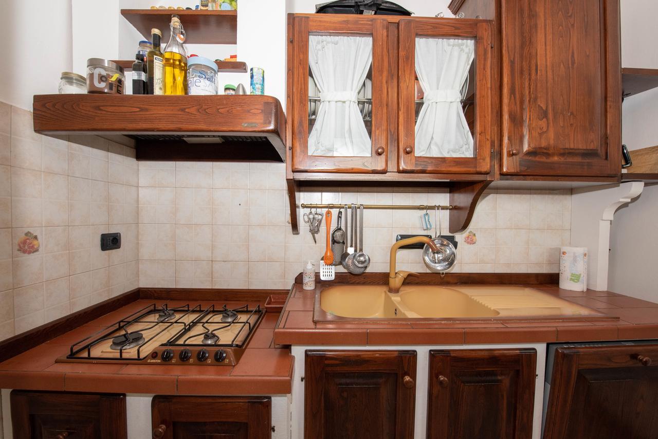 Apartamento Il Boschetto Torri Del Benaco Exterior foto