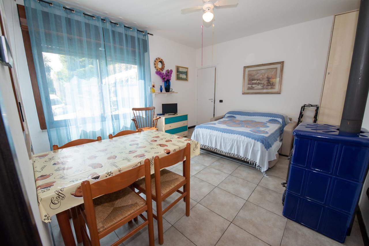 Apartamento Il Boschetto Torri Del Benaco Exterior foto