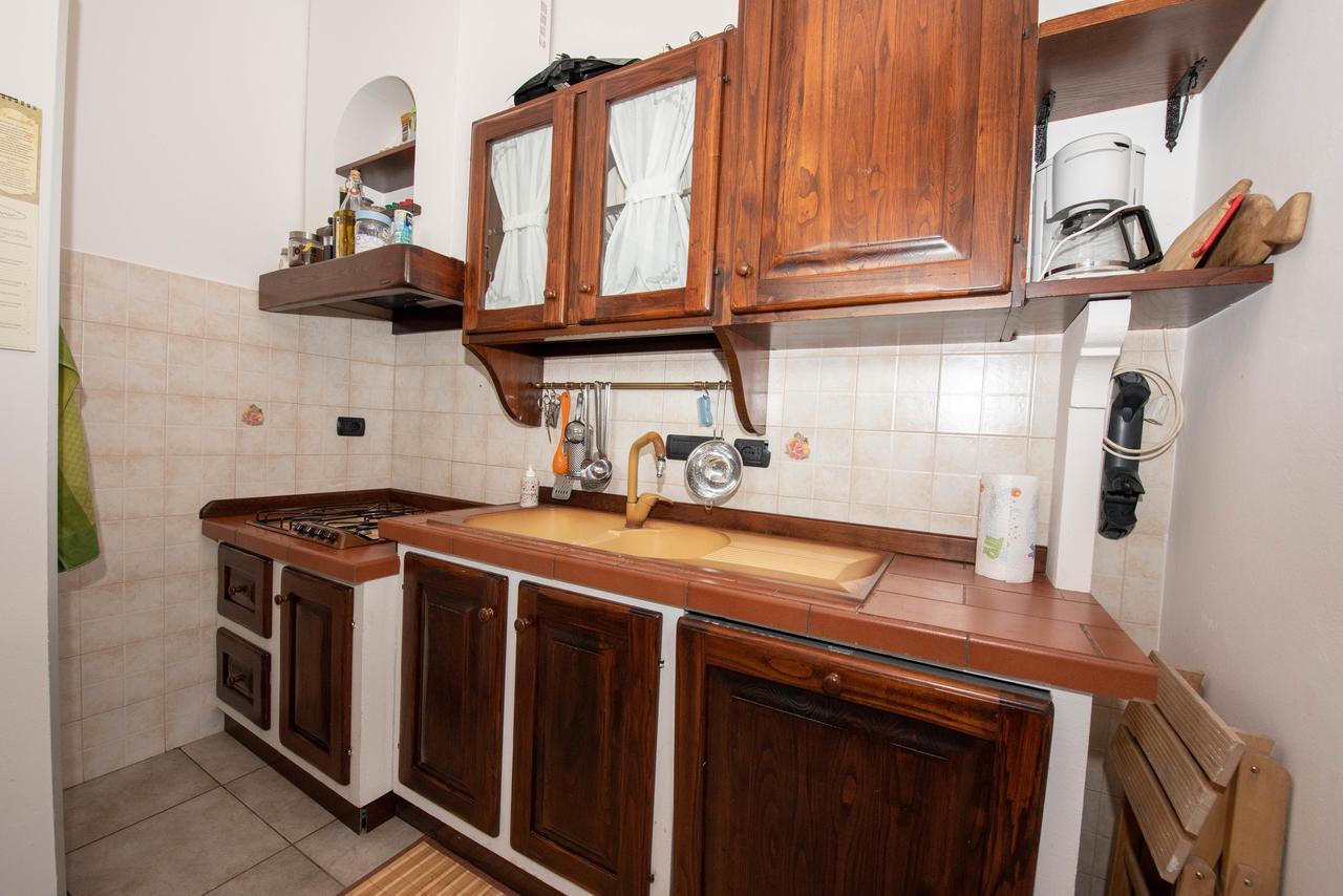 Apartamento Il Boschetto Torri Del Benaco Exterior foto